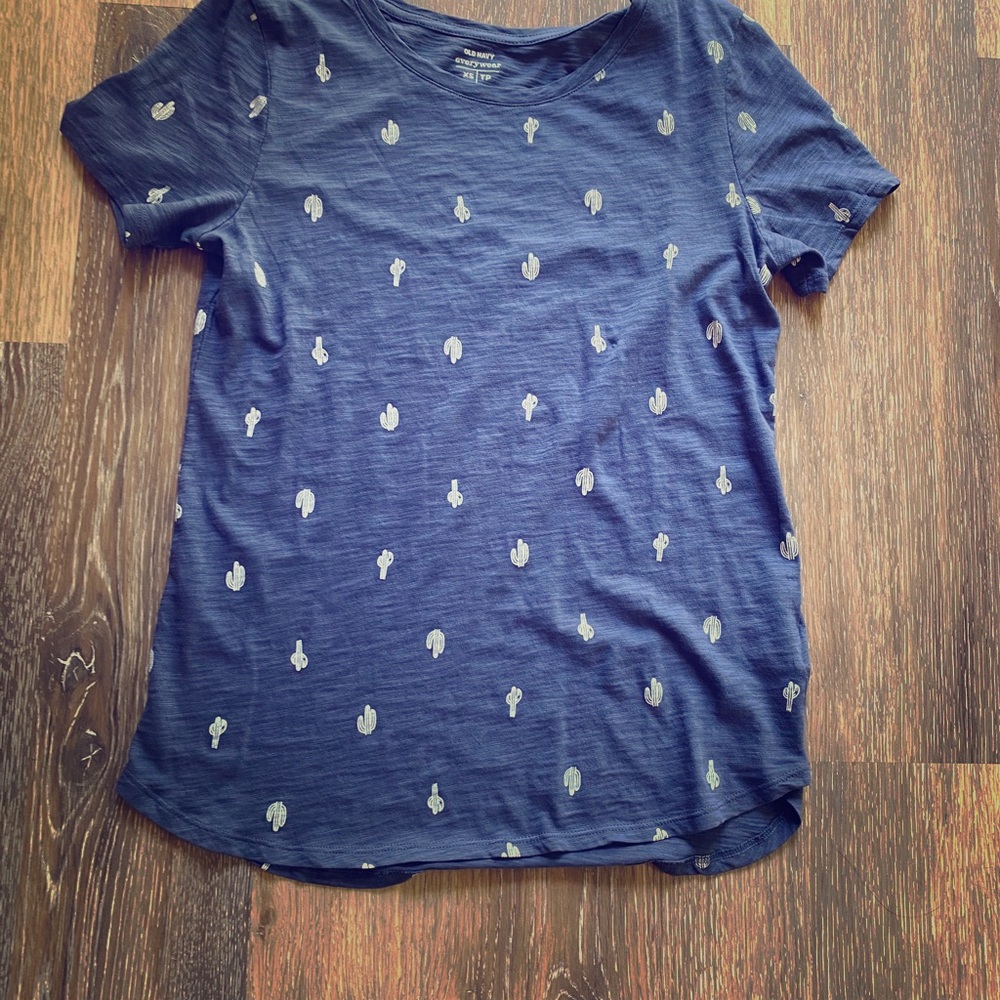 Old Navy Short Sleeve Shirt
